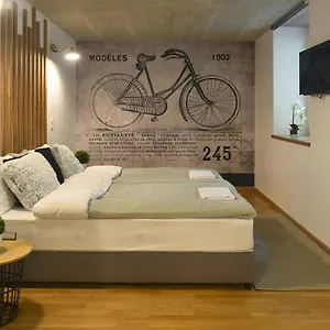Walk Vaci 78 Otel